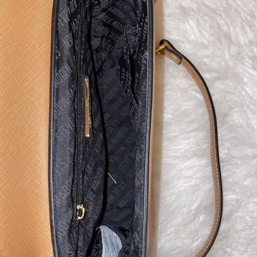 NWT Steve Madden (Bmelodie) Crossbody Bag - Cognac